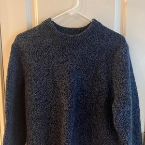 LL Bean 100% Lambs Wool Navy Sweater - XL